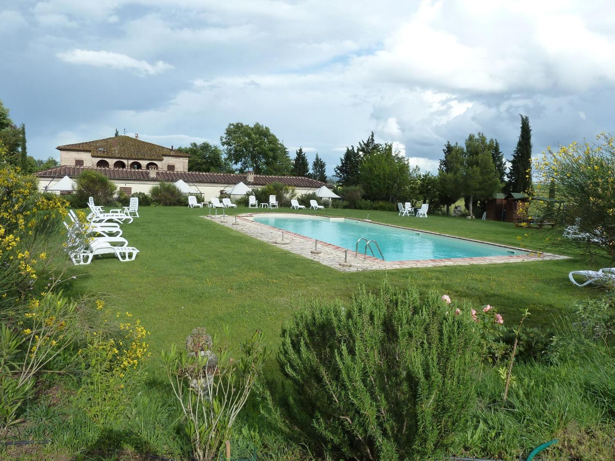 Il Canto Del Sole Monteroni dʼArbia Exteriör bild