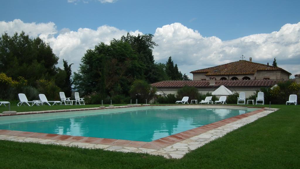 Il Canto Del Sole Monteroni dʼArbia Exteriör bild