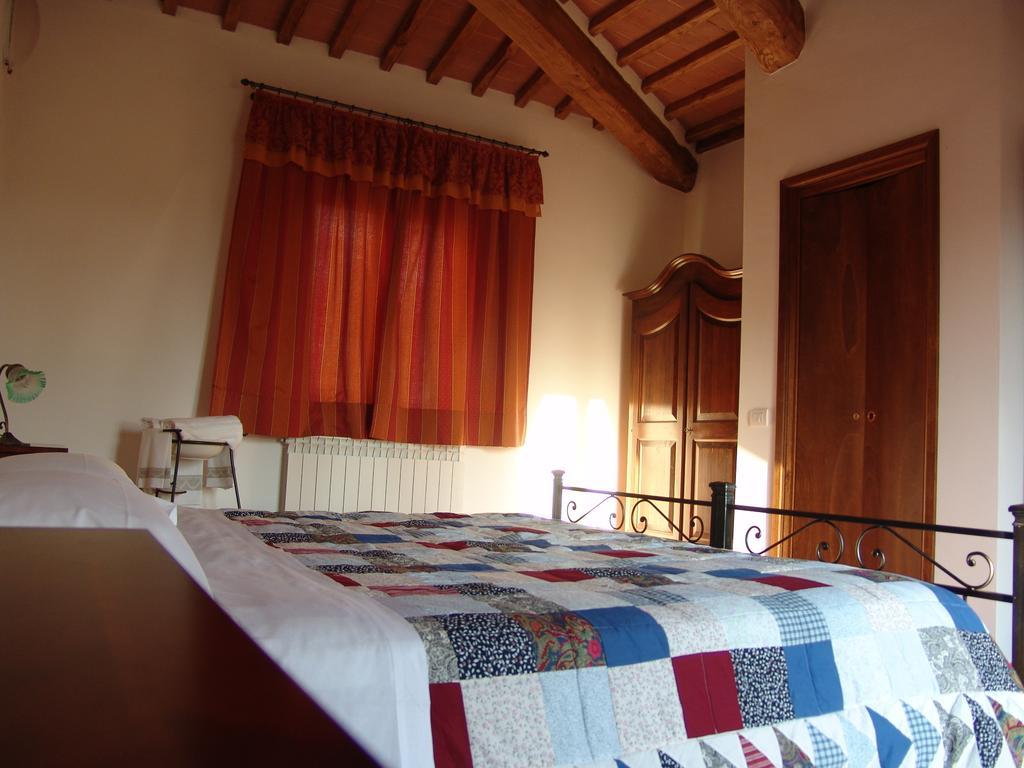 Il Canto Del Sole Monteroni dʼArbia Rum bild