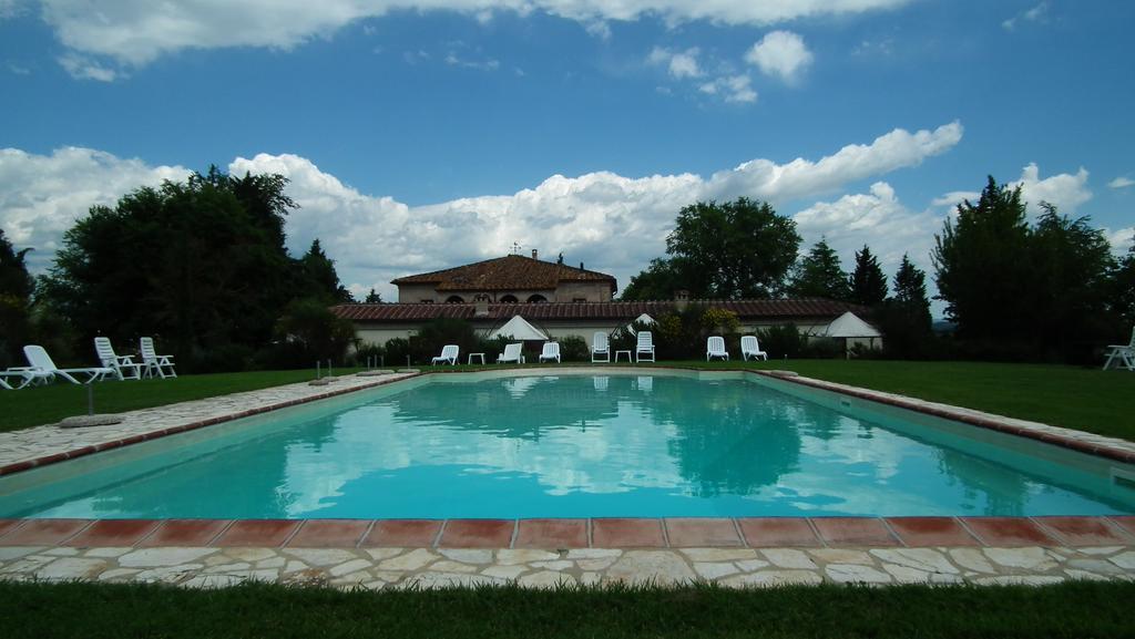 Il Canto Del Sole Monteroni dʼArbia Exteriör bild
